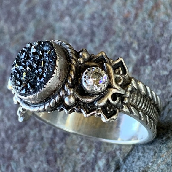 Benny & Valerie Aldrich Jewelry - Aldrich Arts * Beautiful Sterling Silver Gray Druzy & White Topaz Ring